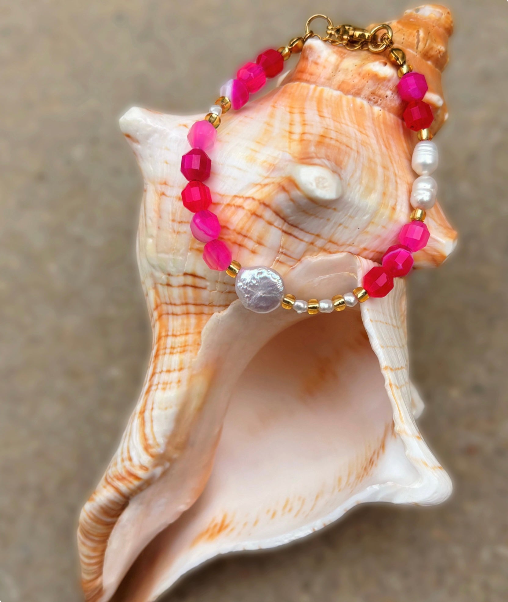 Hibiscus Haze Bracelet