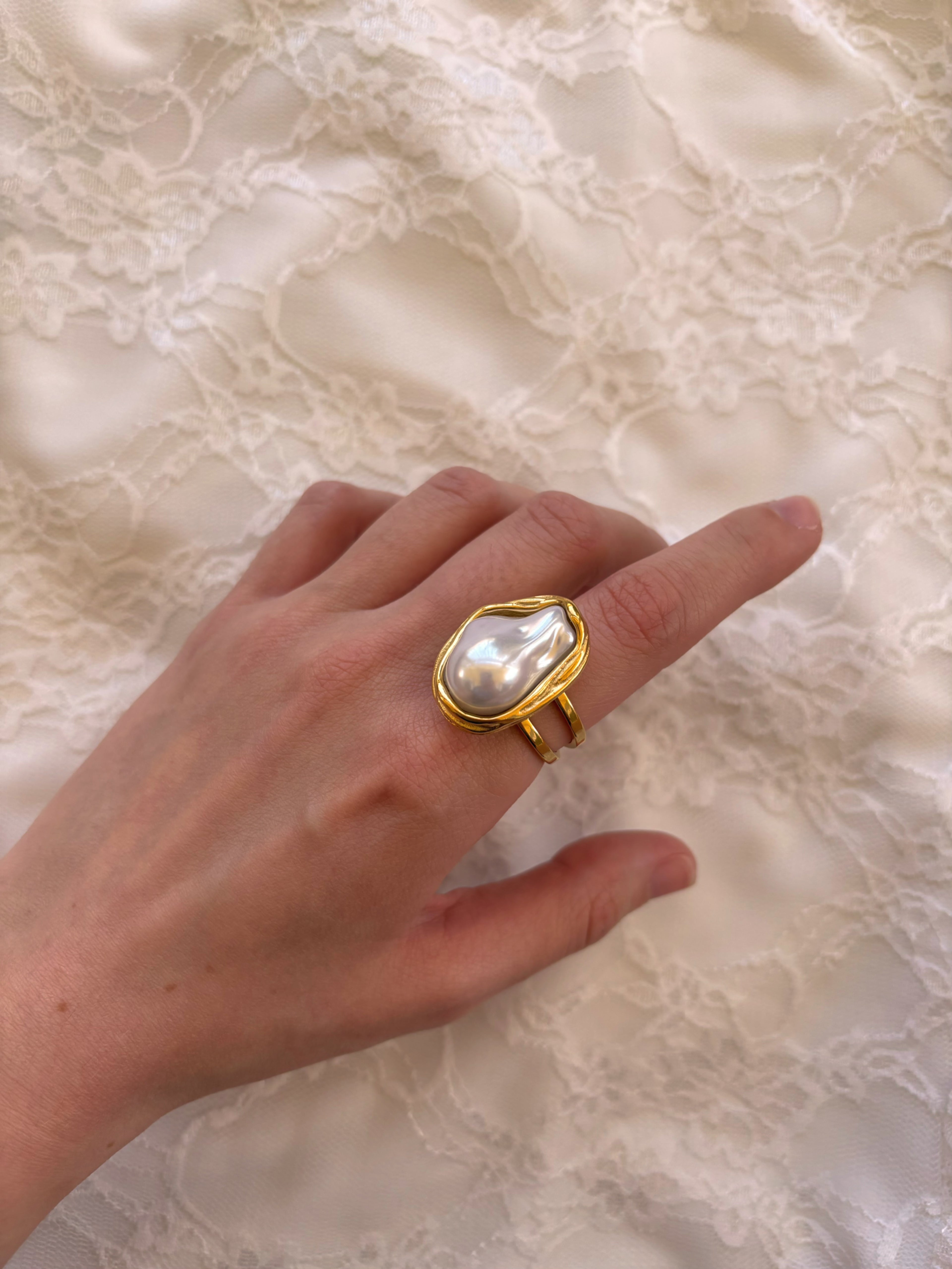 Coconut Coast Ring