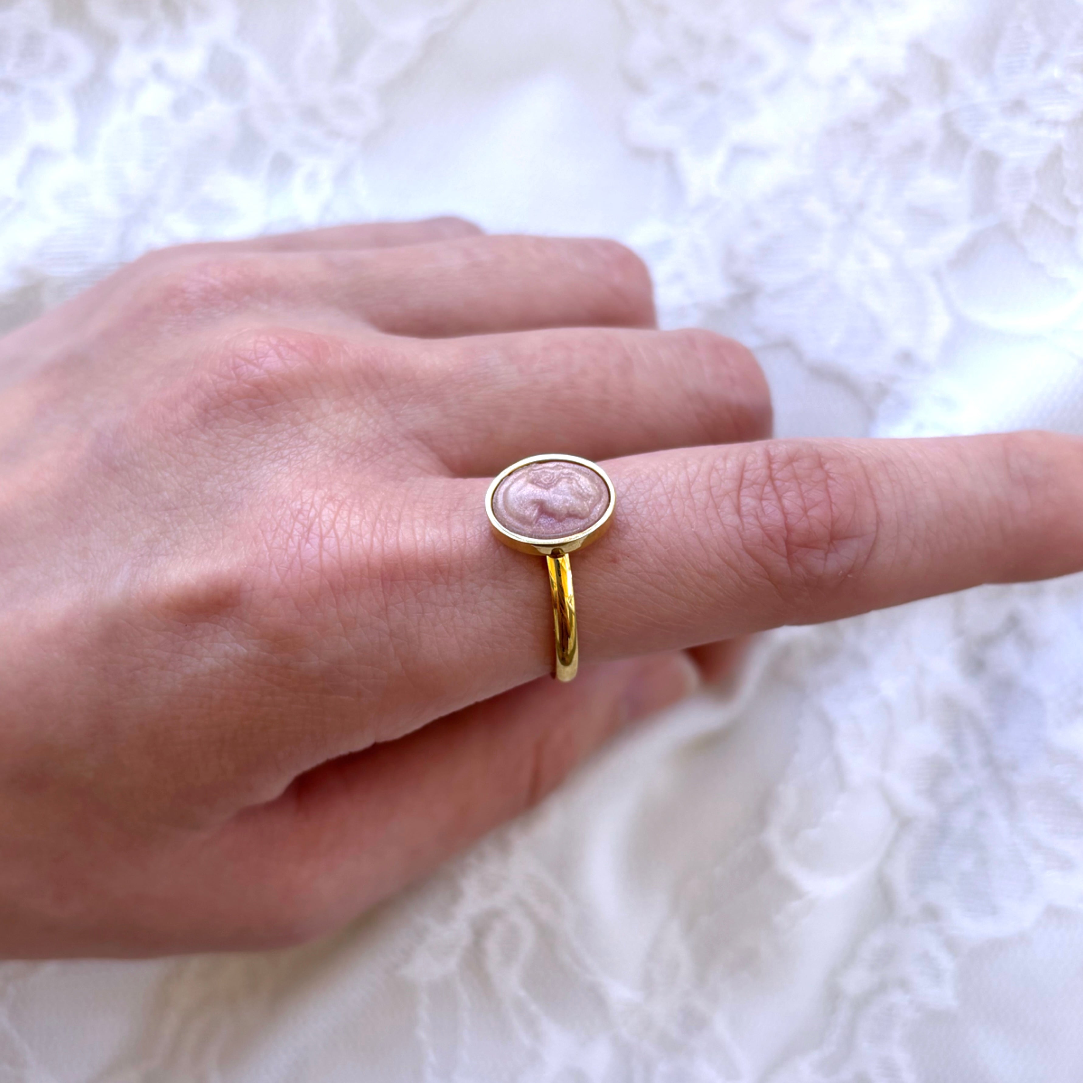 Cameo Ring