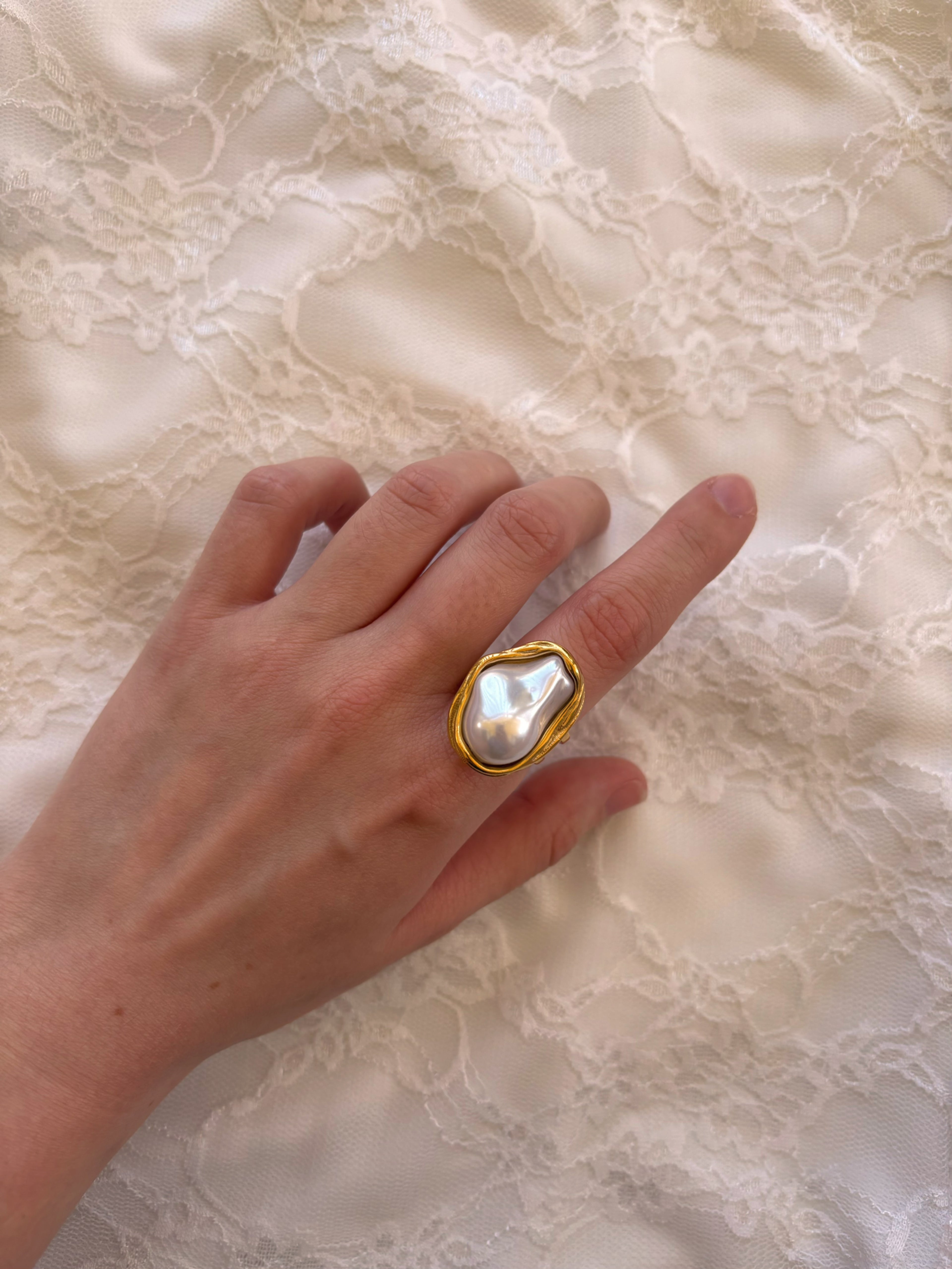 Coconut Coast Ring