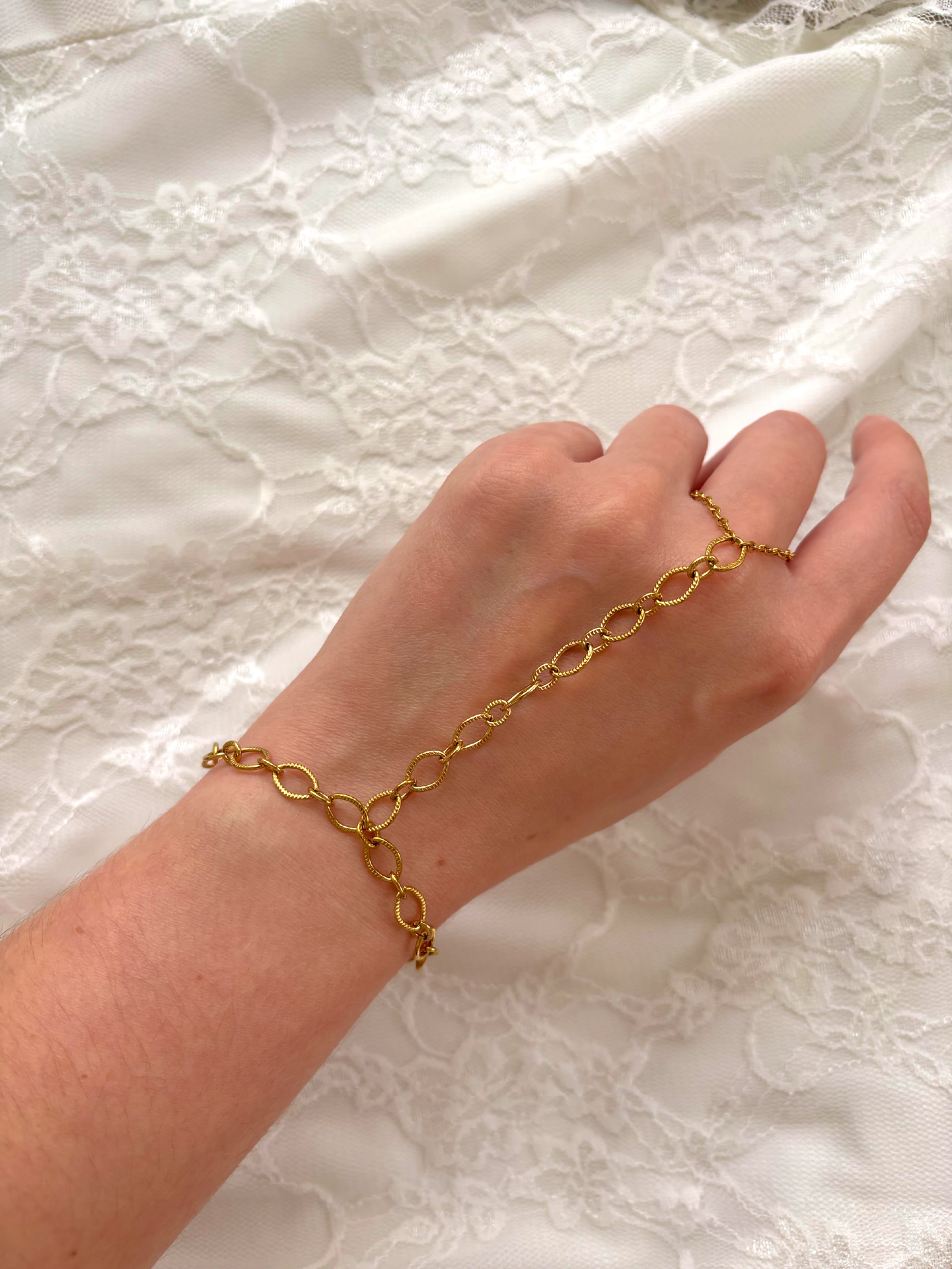 Flora Del Sol Hand Chain