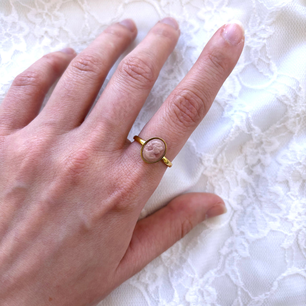 Cameo Ring