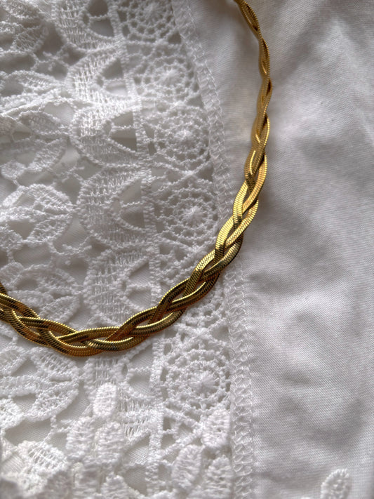 Twisted Up Necklace